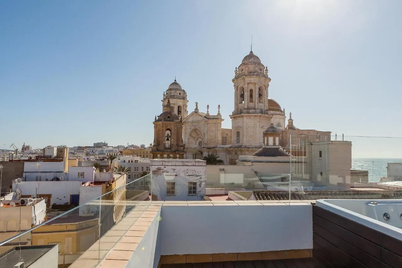 ***** Attic With Impressive Views And Jacuzzi Apartment Cadiz